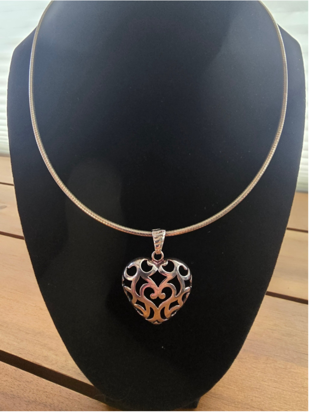 Vintage Milor Italy Sterling Silver 925 Filigree Puffy Heart Omega Necklace